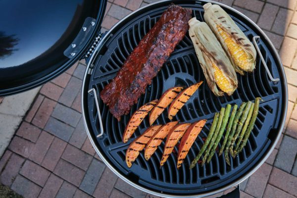 Smoking Ribs & Veggies on Napoleon 22″ PRO Charcoal Kettle Grill Black