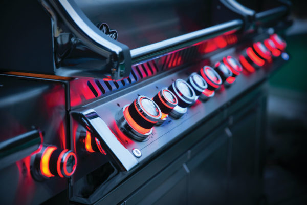 Napoleon Prestige PRO™ 825 RSBI Gas Grill with Power Side Burner, Infrared Rear & Bottom Burners Features - Knob Lights