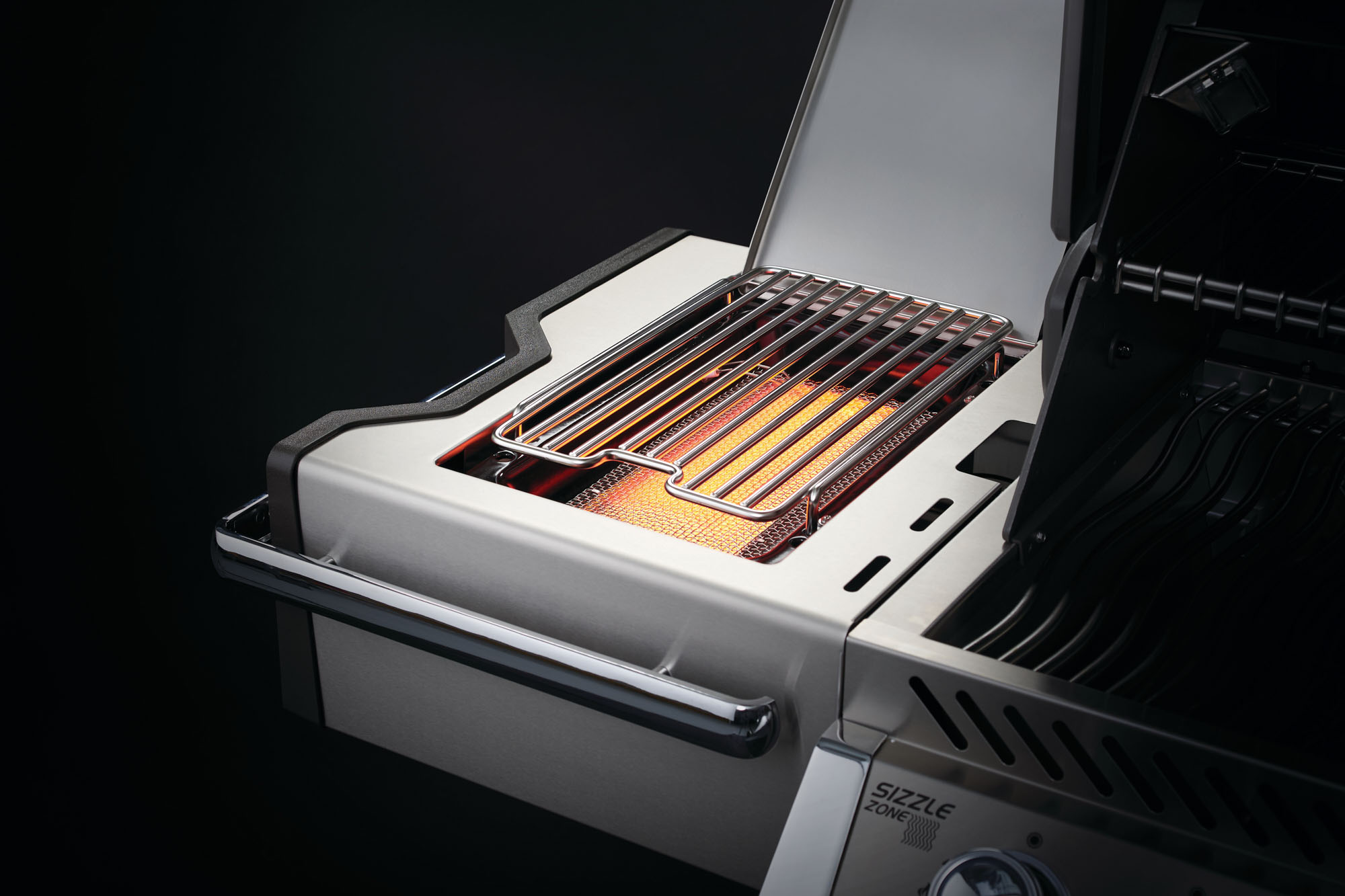Napoleon Prestige PRO™ RSIB Gas Grill Series Features - Infrared SIZZLE ZONE™ Side Burner