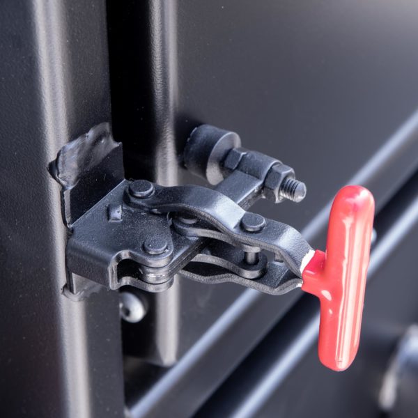 Positive-Lock Latch on BX25 Box Smoker